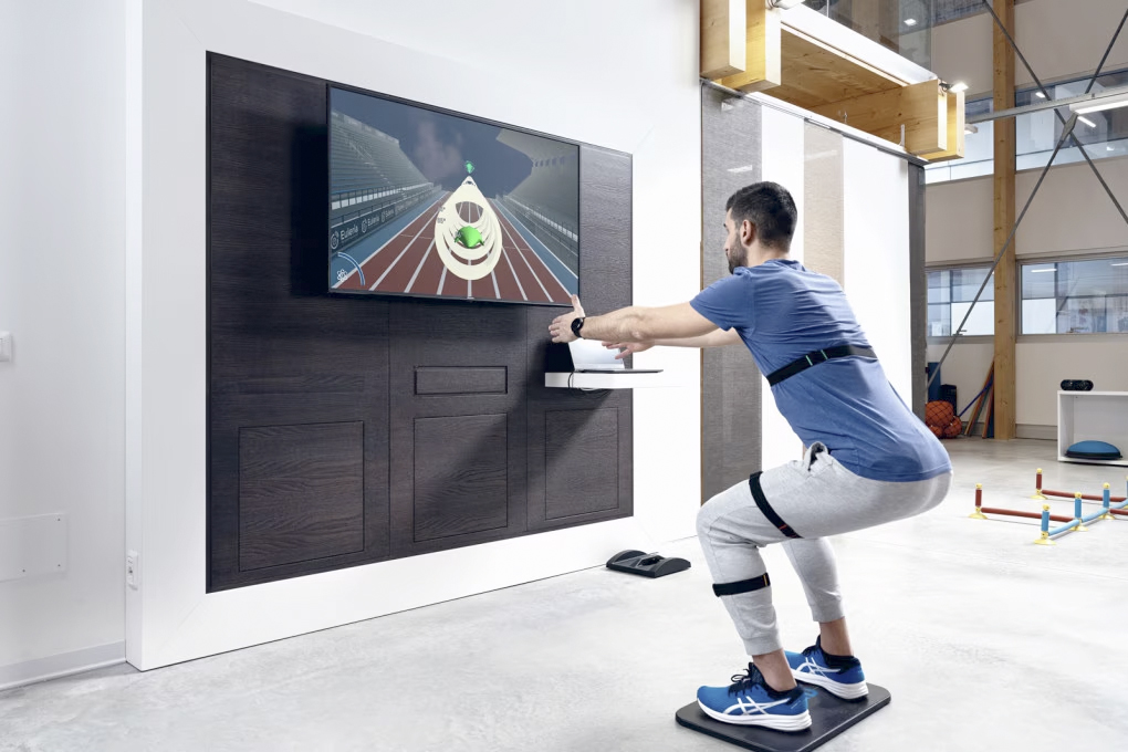 Exergames: può un videogioco insegnare uno sport? - Allenamento virtuale, Apprendimento sportivo, Calcio e videogiochi, Crescita personale, Educazione fisica, Exergames, Fitness interattivo, Giocare e imparare, Innovazione nello sport, Mentalità vincente, Miglioramento personale, Motivazione sportiva, Performance sportiva, Preparazione atletica, Tecniche di allenamento, Tecnologia e sport, Videogiochi sportivi